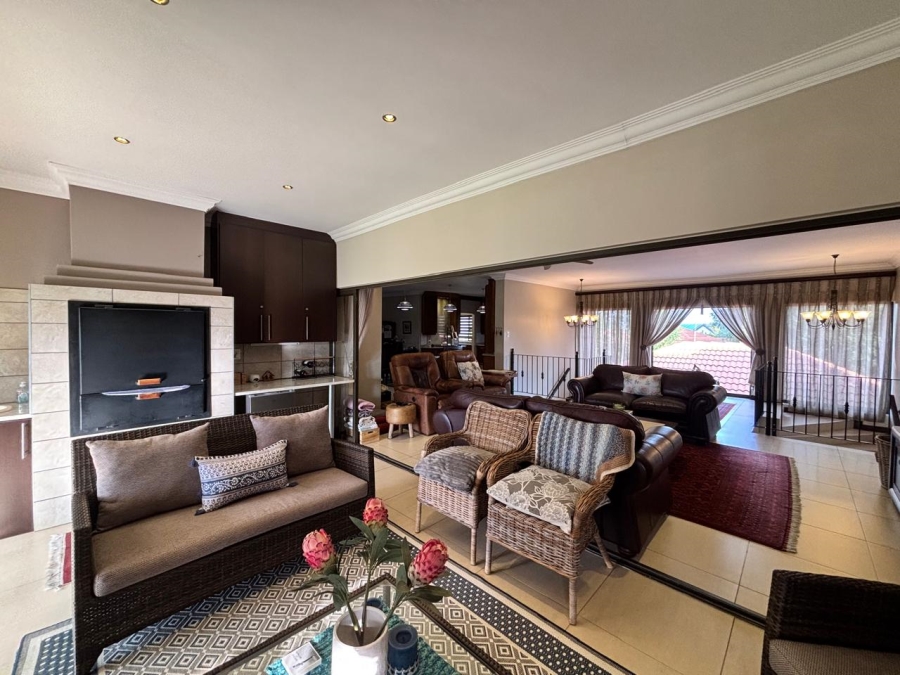 3 Bedroom Property for Sale in Tuscany Ridge North West